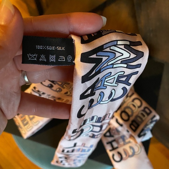 💕Chanel Rue Cambon Bandeau Twilly Pink hair hand tie - Picture 7 of 9